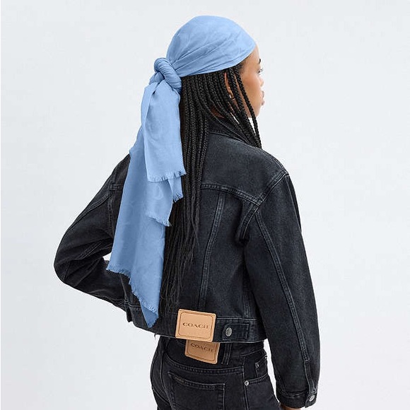 Coach Signature Stole Scarf - Picture 2 of 2